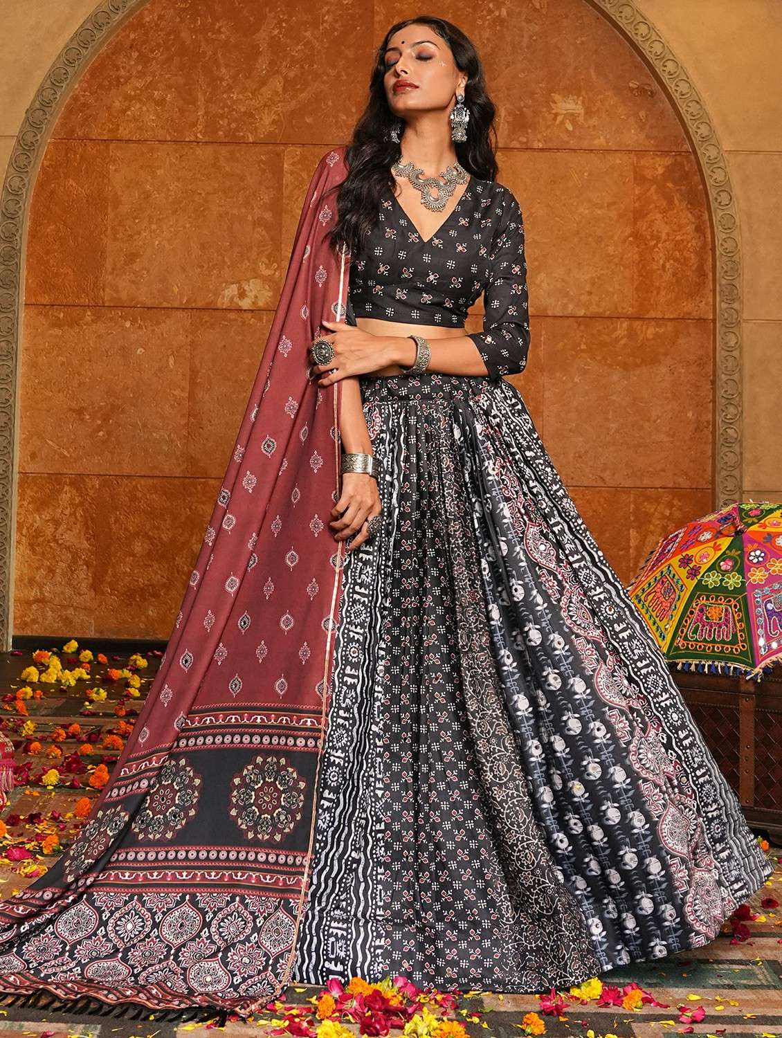 women printed flared semi-stitched lehenga - 22389703 -  Standard Image - 3