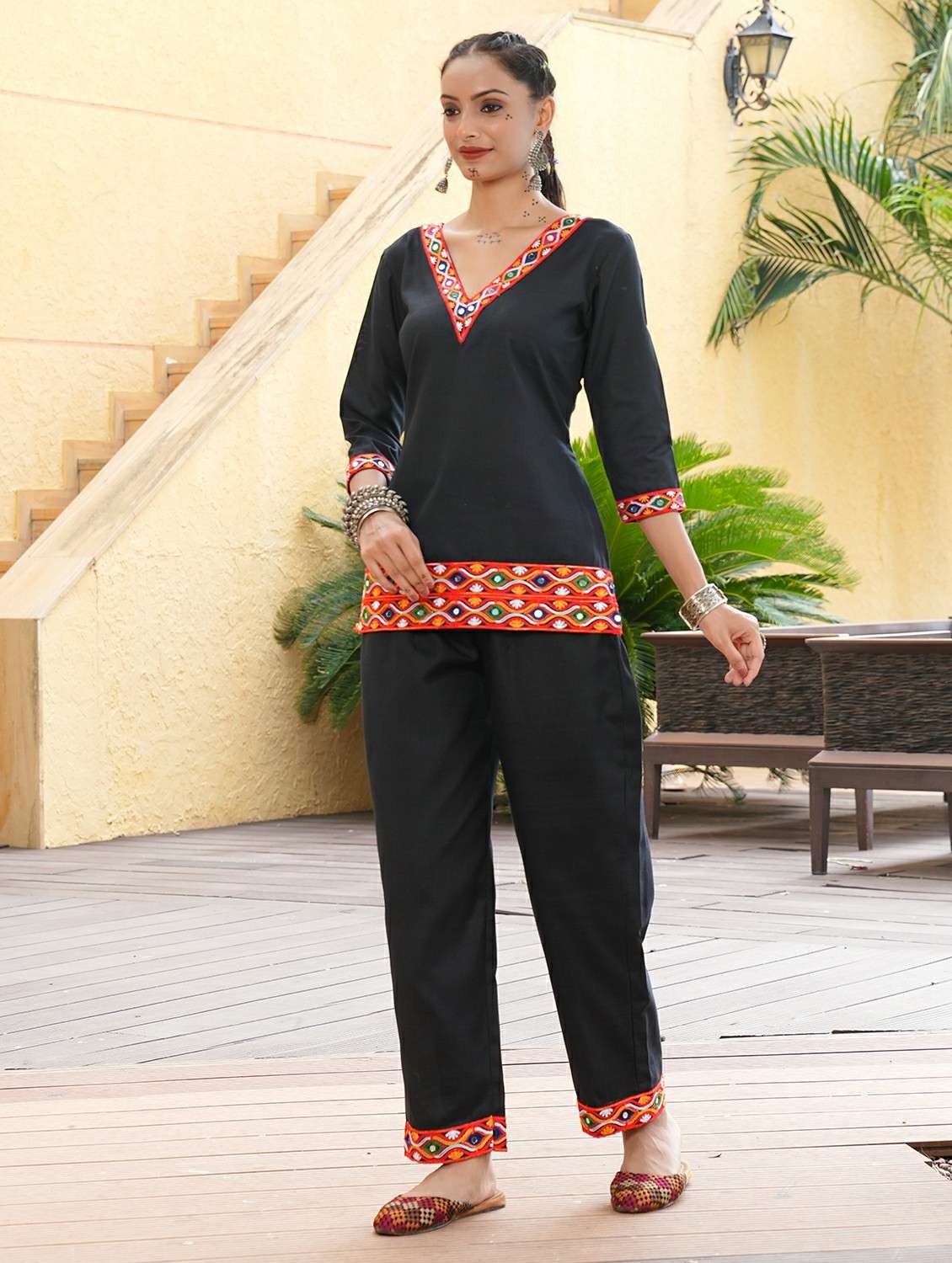 women solid with work three quarter sleeve straight kurti - 22389744 -  Standard Image - 3