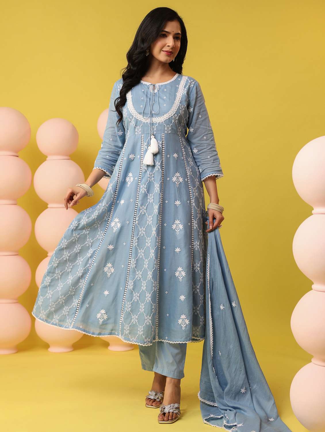 women solid with work three quarter sleeve kurta pant with dupatta set - 22390154 -  Standard Image - 3