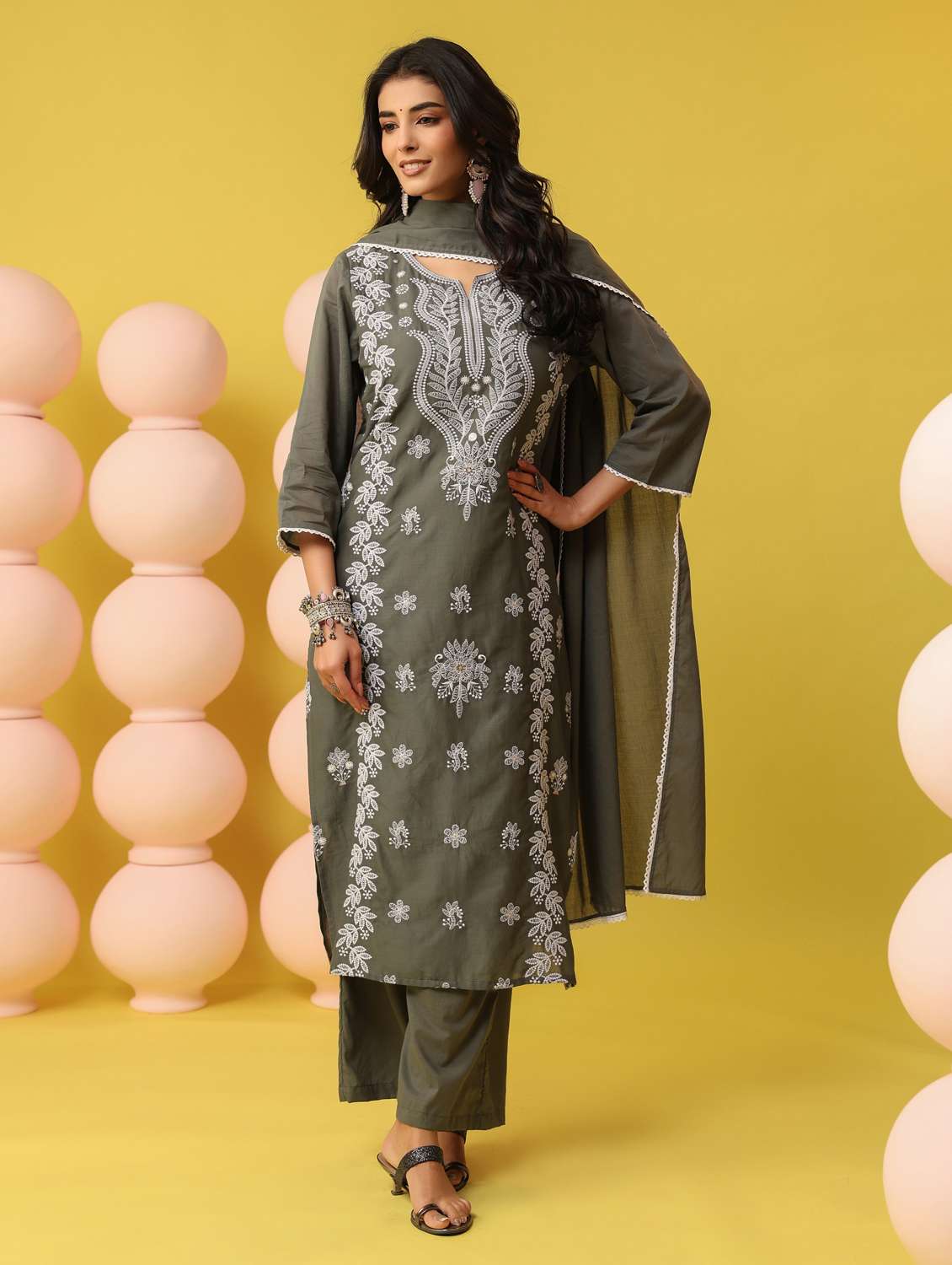 women solid with work notch neck kurta pant with dupatta set - 22390184 -  Standard Image - 3