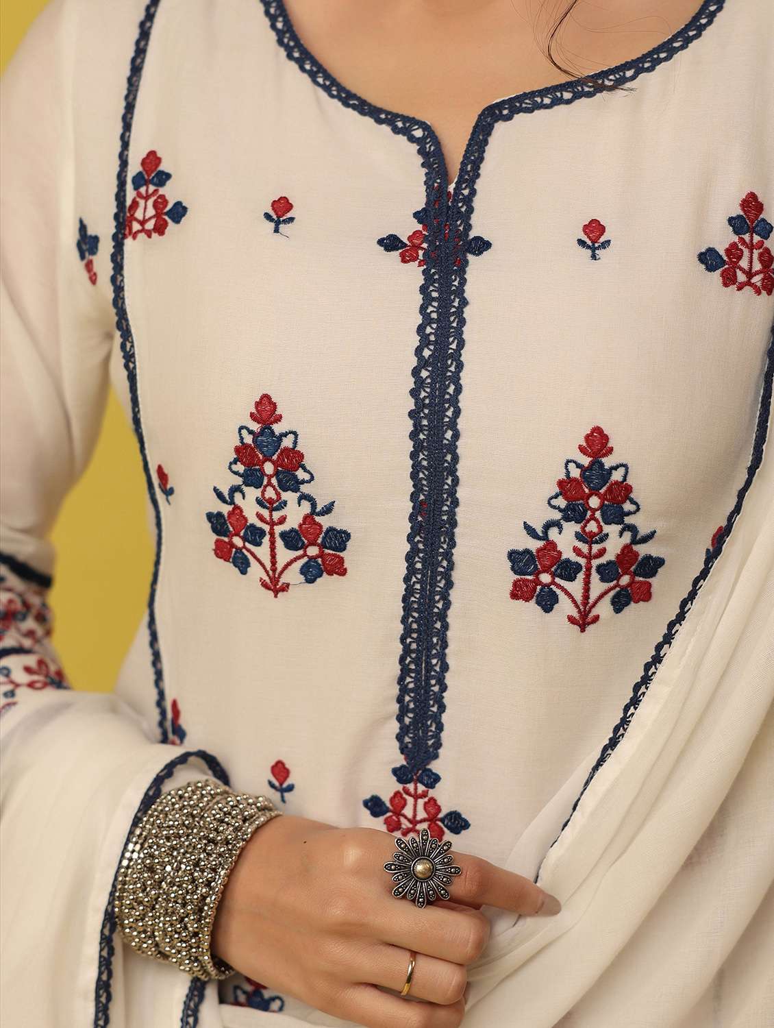 women solid with work notch neck kurta pant with dupatta set - 22390196 -  Standard Image - 5