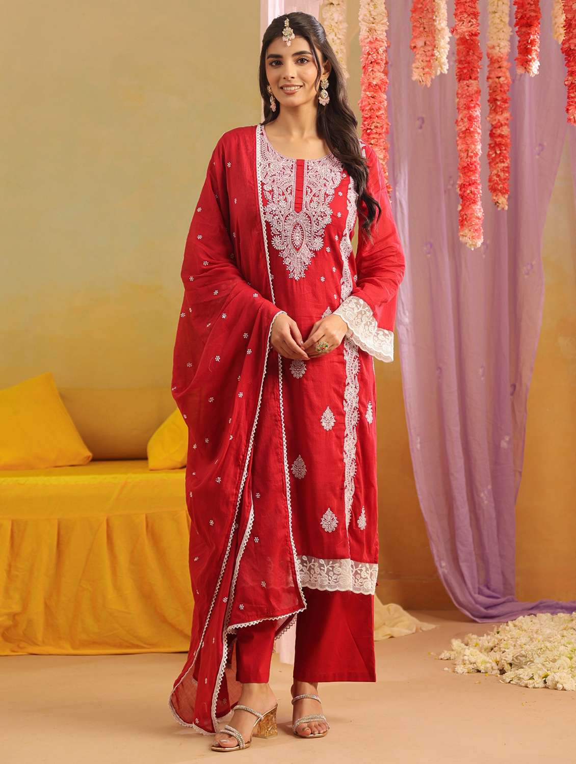 women solid with work round neck kurta pant with dupatta set