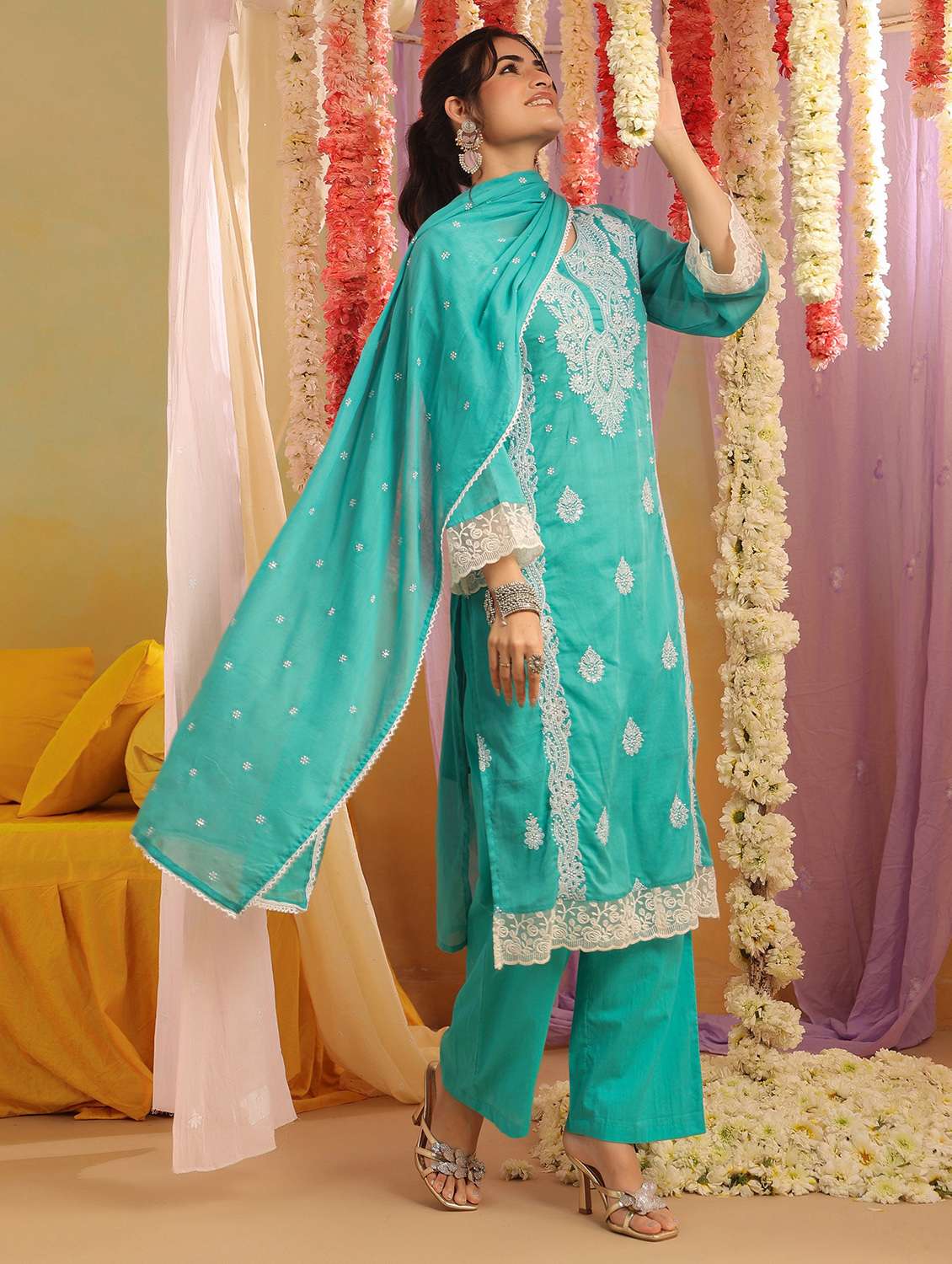 women solid with work round neck kurta pant with dupatta set - 22390204 -  Standard Image - 3