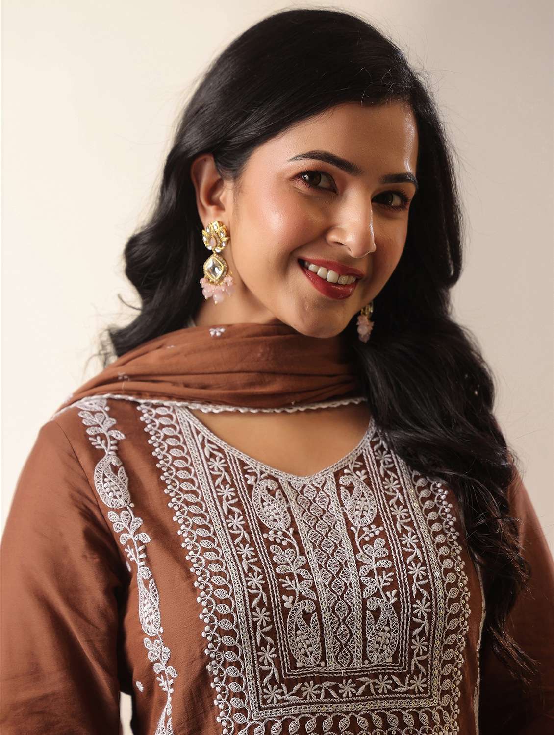 women solid with work round neck kurta pant with dupatta set - 22390210 -  Standard Image - 5