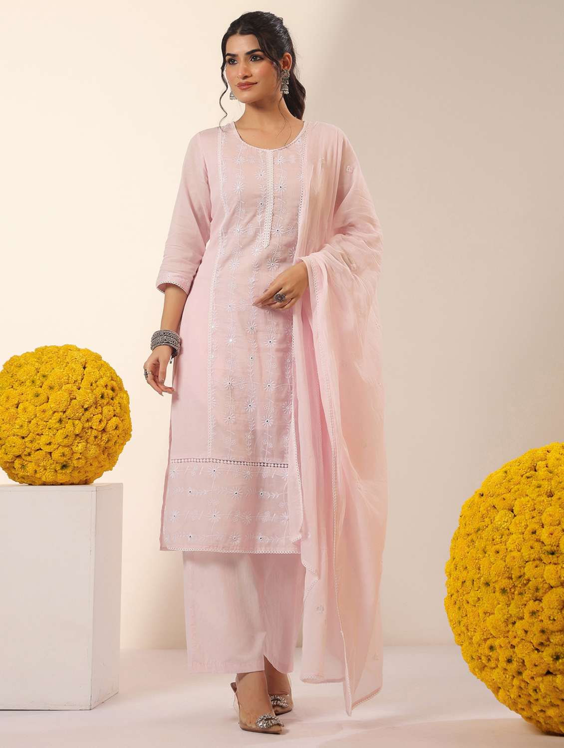 women solid with work round neck kurta pant with dupatta set