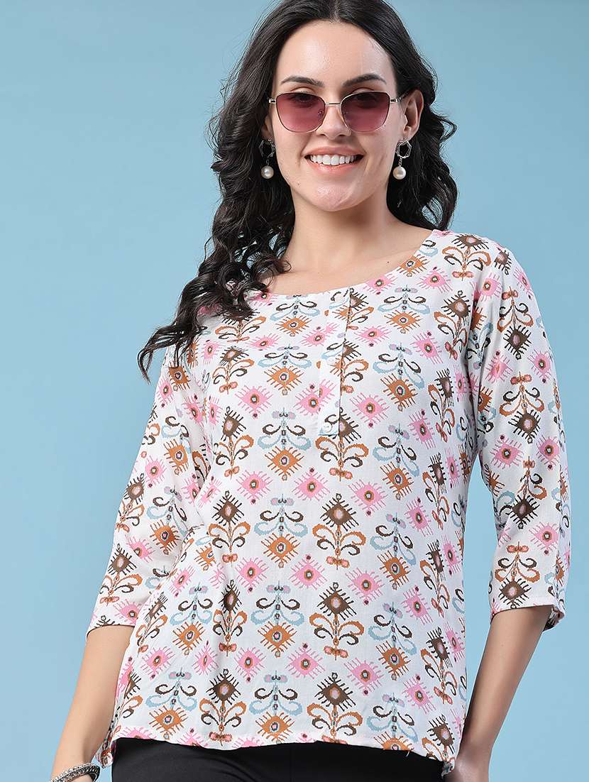 women printed three quarter sleeves straight kurti