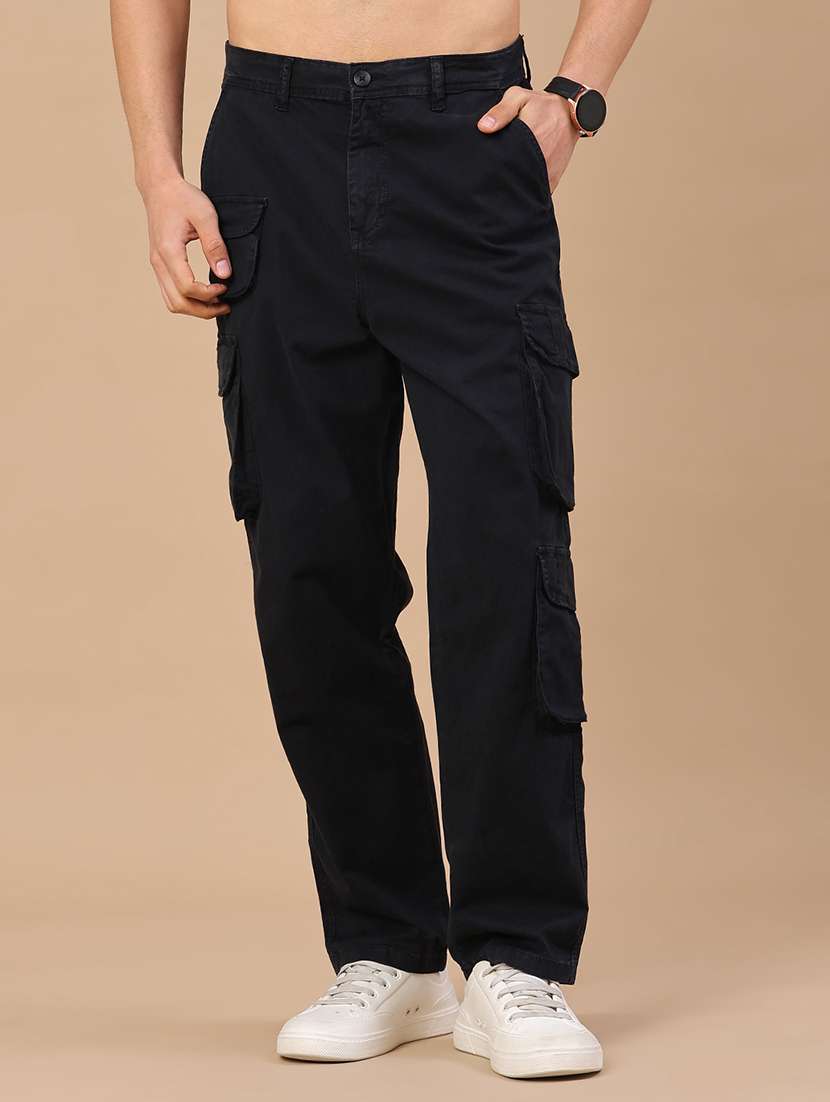men solid mid rise casual cargo pant