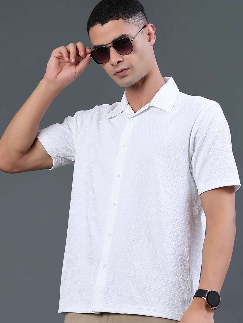 men self design short sleeves casual shirt