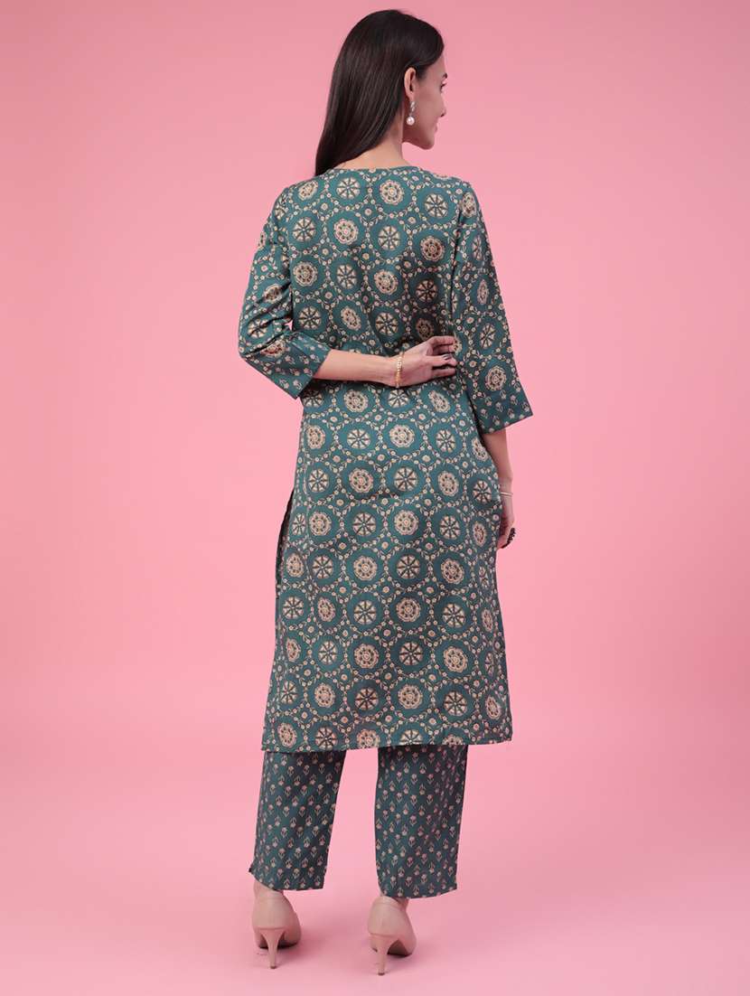 green cotton kurta palazzo  set - 22391443 -  Standard Image - 3