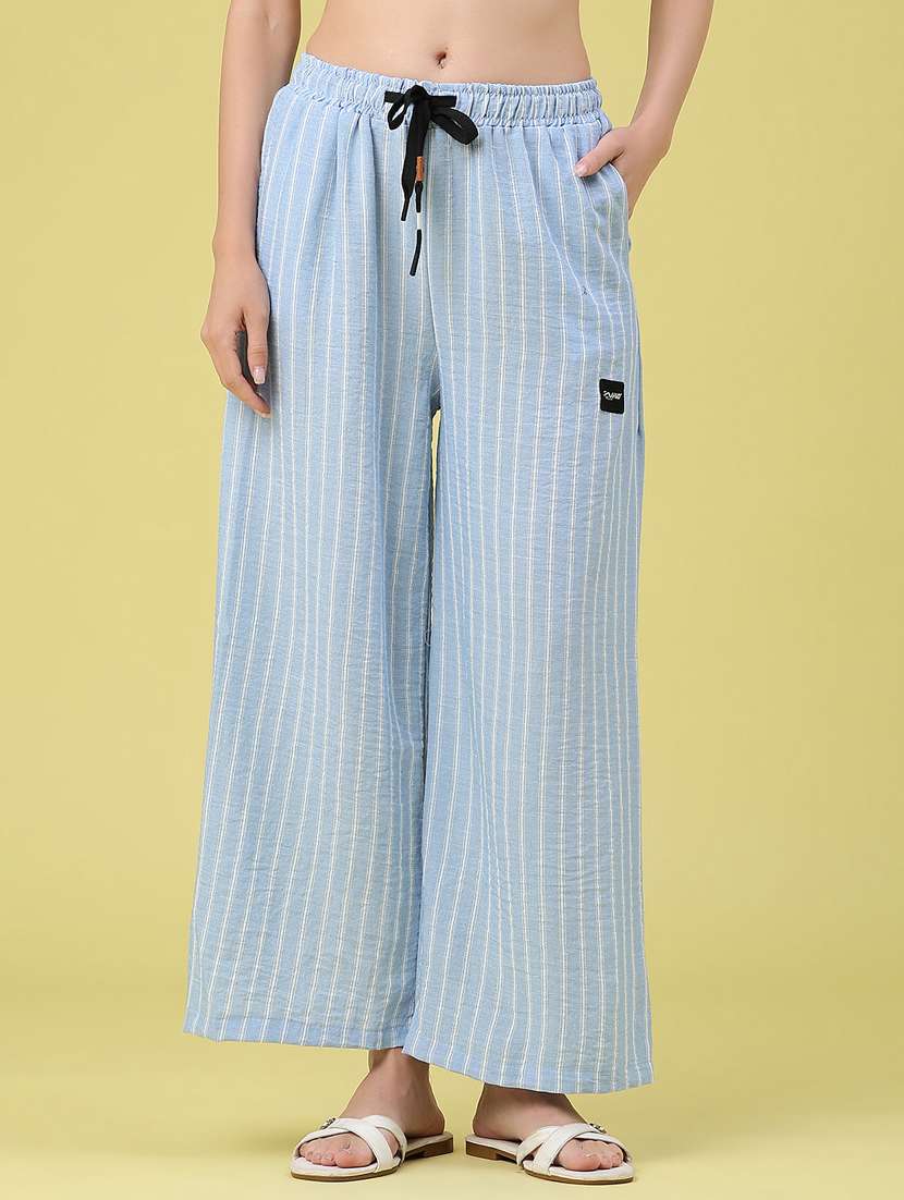 women printed mid rise wide leg trouser