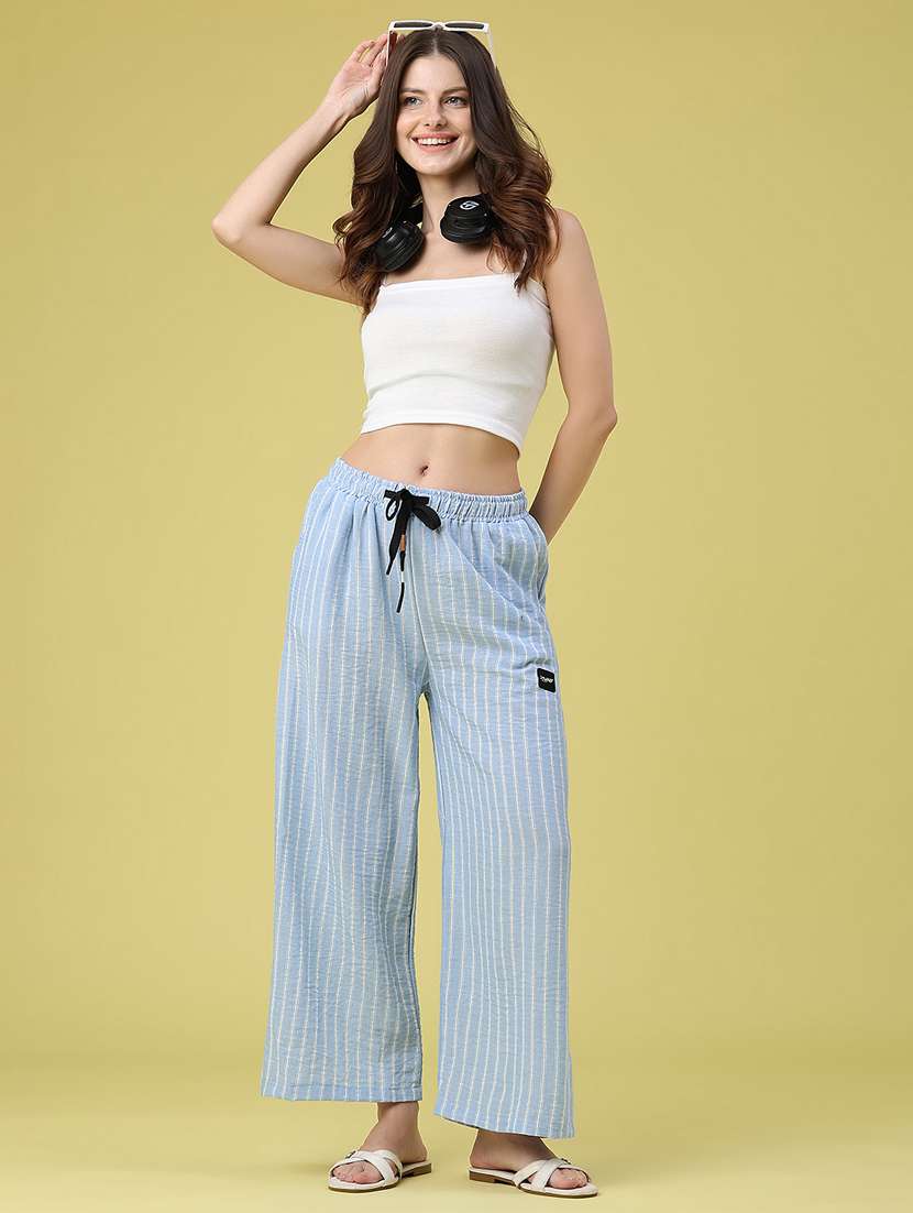 Women Printed Mid Rise Wide Leg Trouser - 22391552 -  Standard Image - 5