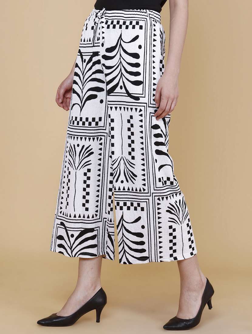 women printed mid rise calf length culottes  - 22391556 -  Standard Image - 3