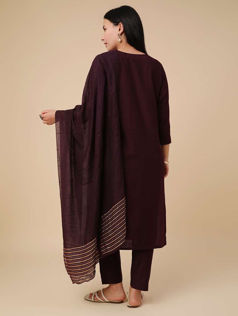 maroon cotton kurta dupatta  set - 22391574 -  Standard Image - 3