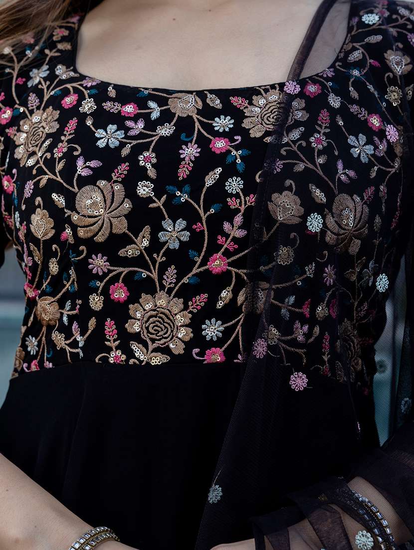 women solid with work short sleeve flared kurta - 22391664 -  Standard Image - 5