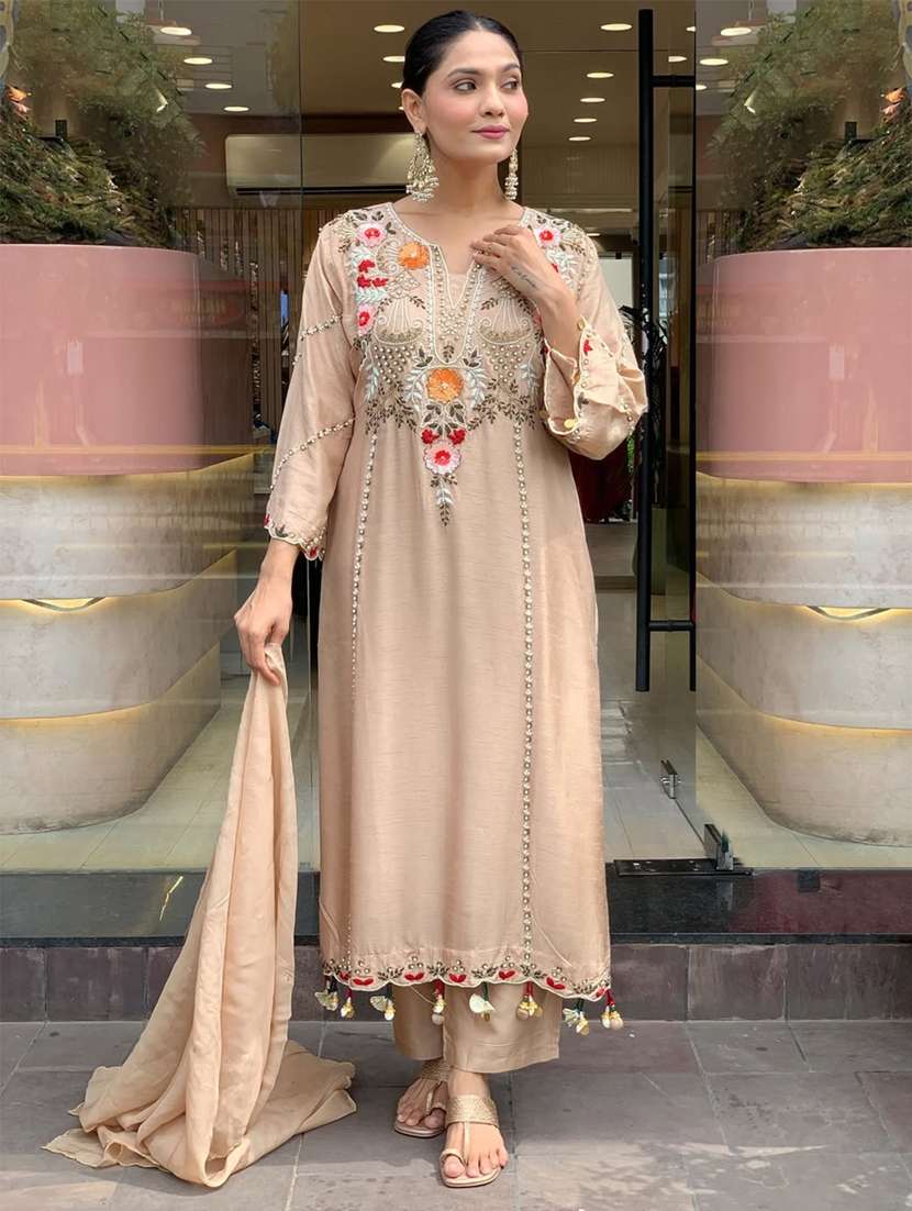 women solid with work three quarter sleeve kurta pant with dupatta set - 22391672 -  Standard Image - 3