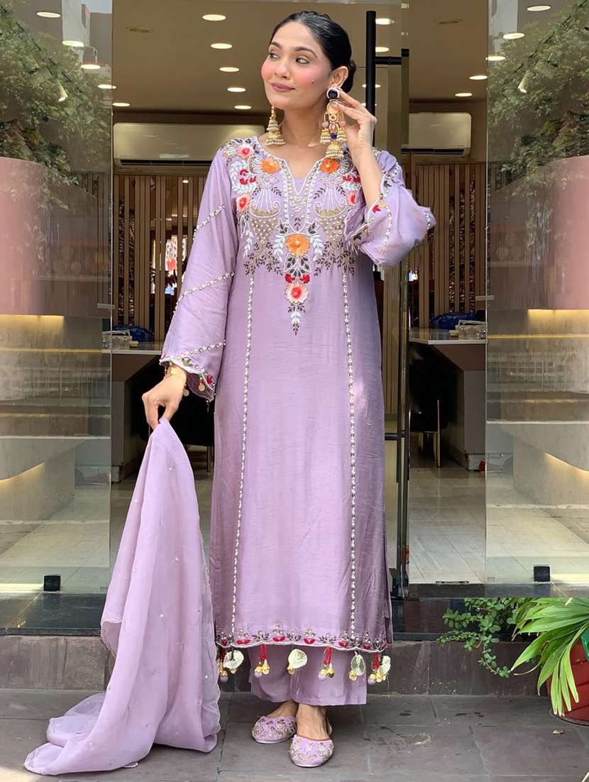 women solid with work three quarter sleeve kurta pant with dupatta set - 22391673 -  Standard Image - 3