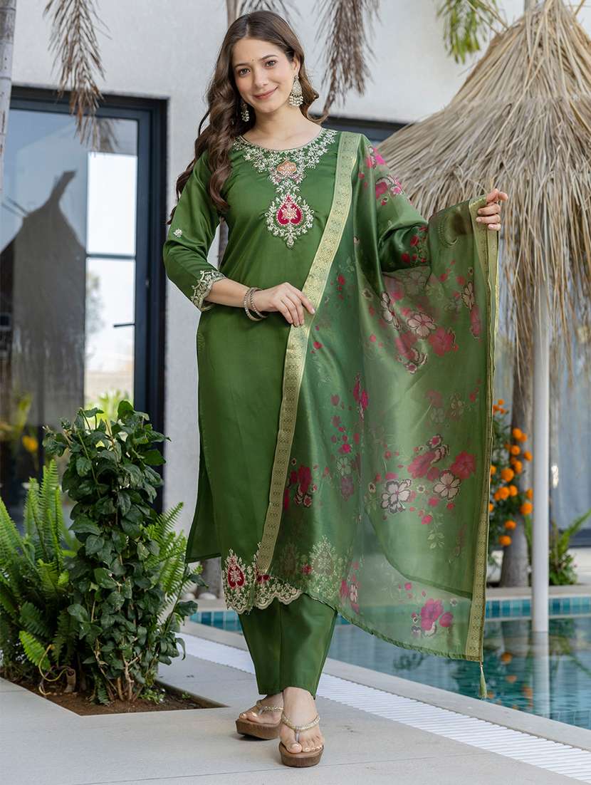 women solid with work three quarter sleeve kurta pant with dupatta set - 22391675 -  Standard Image - 3