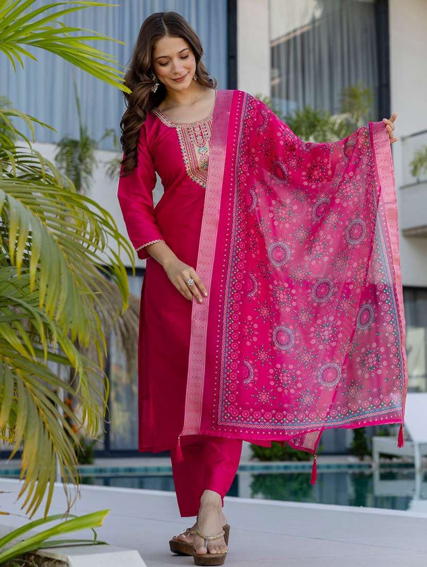 women solid with work three quarter sleeve kurta pant with dupatta set