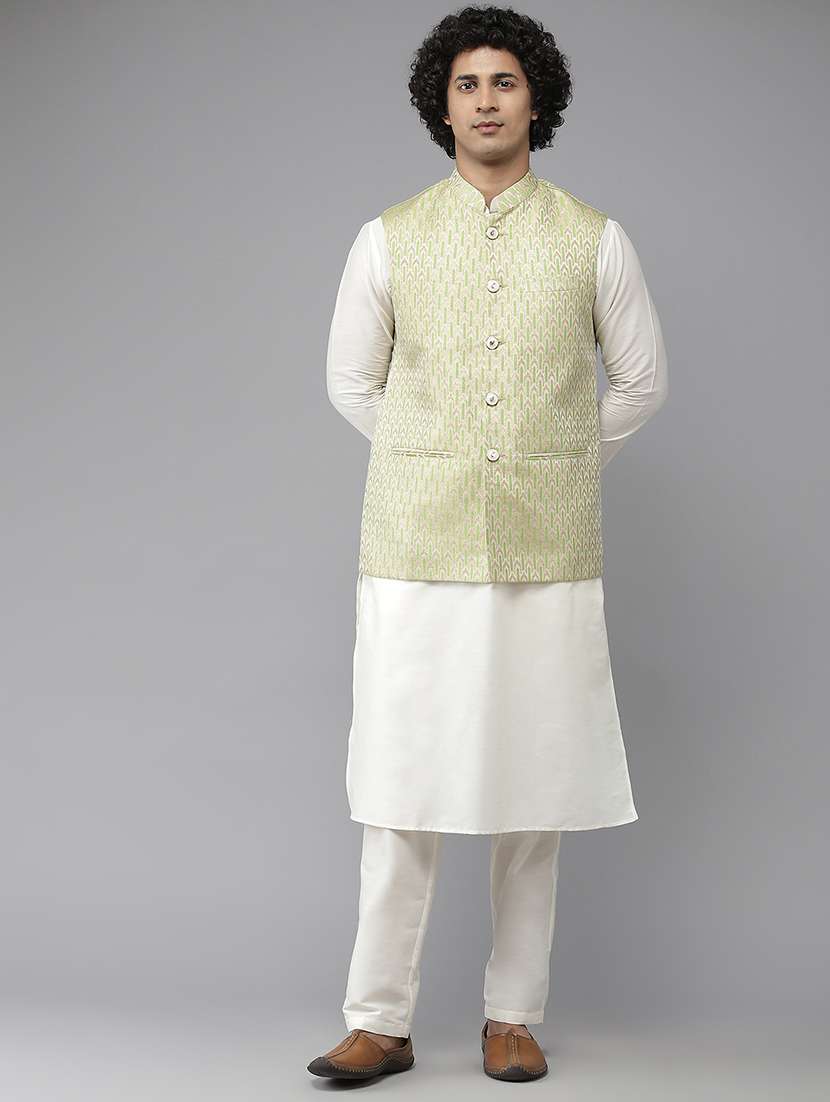 men self design mandarin neck kurta pyjama with jacket set
