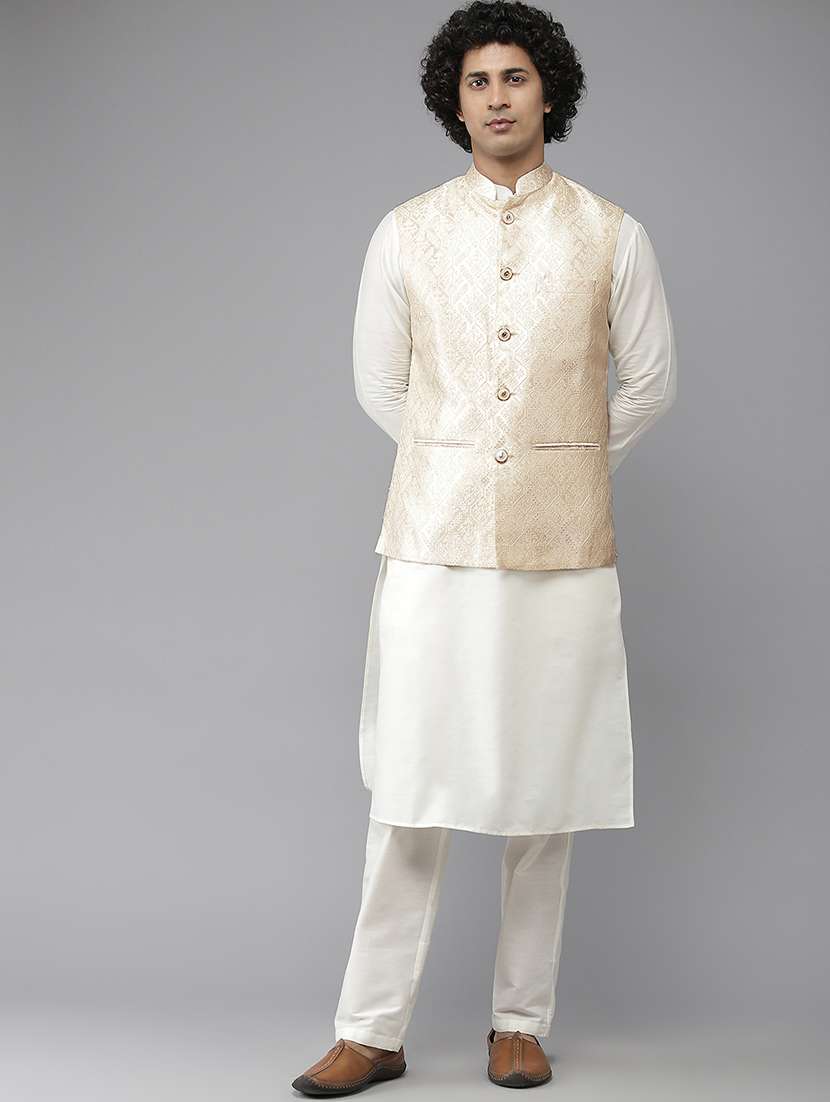 men self design mandarin neck kurta pyjama with jacket set
