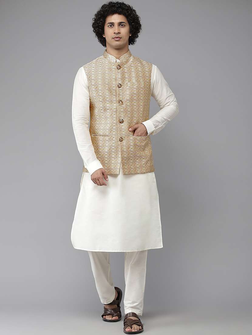men self design mandarin neck kurta pyjama with jacket set