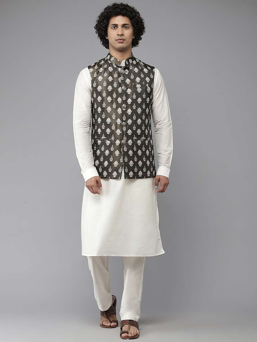 men self design mandarin neck kurta pyjama with jacket set