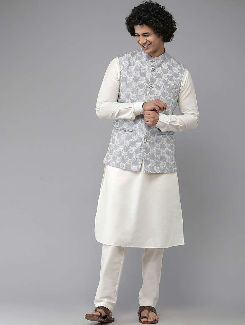 men self design mandarin neck kurta pyjama with jacket set