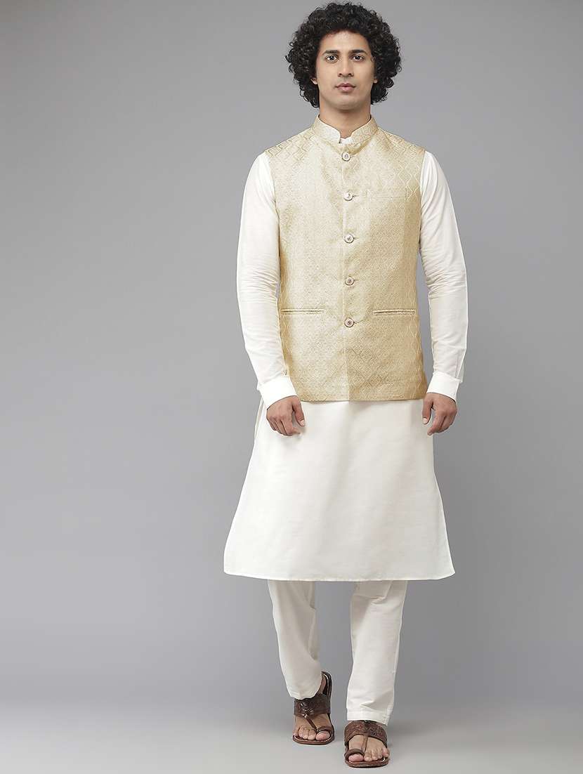 men self design mandarin neck kurta pyjama with jacket set