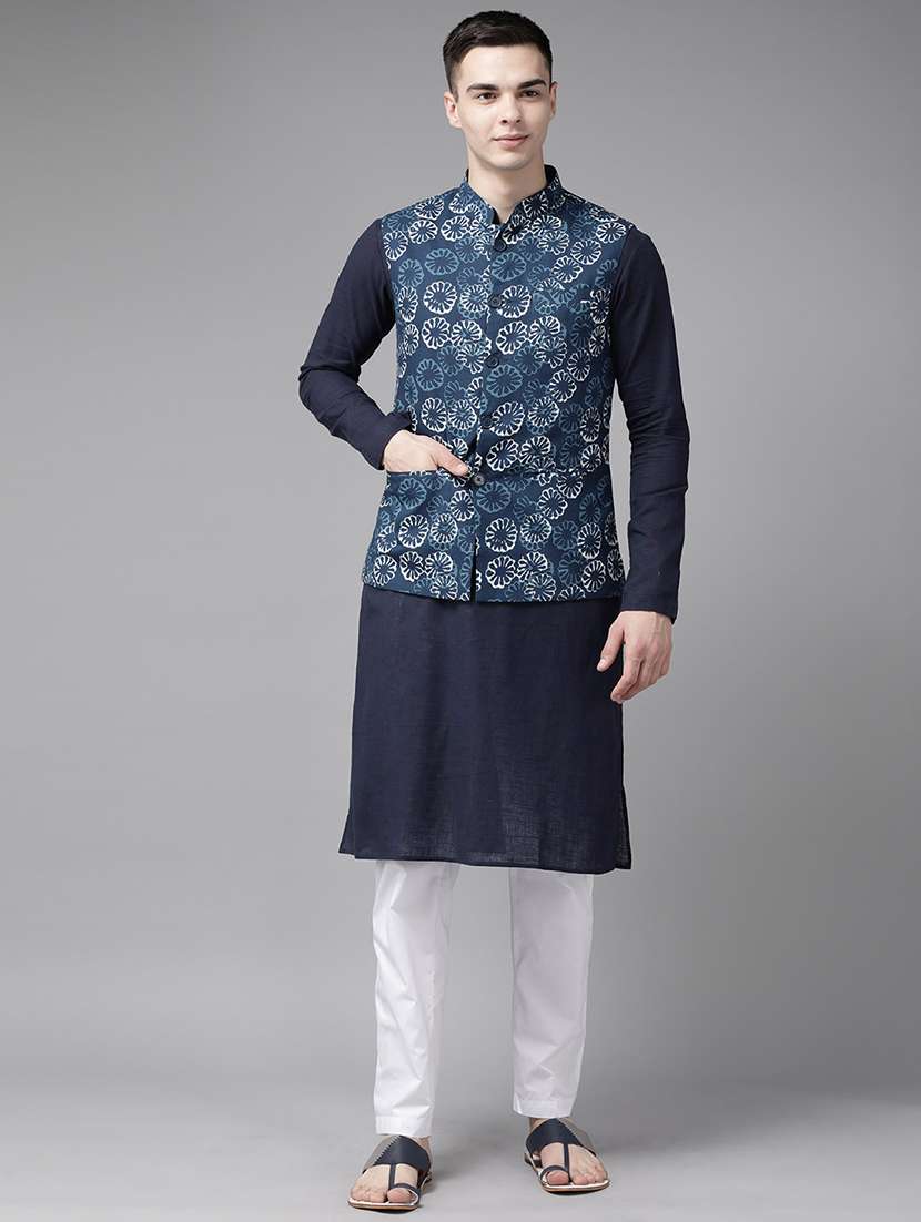 men printed mandarin neck kurta pyjama with jacket set