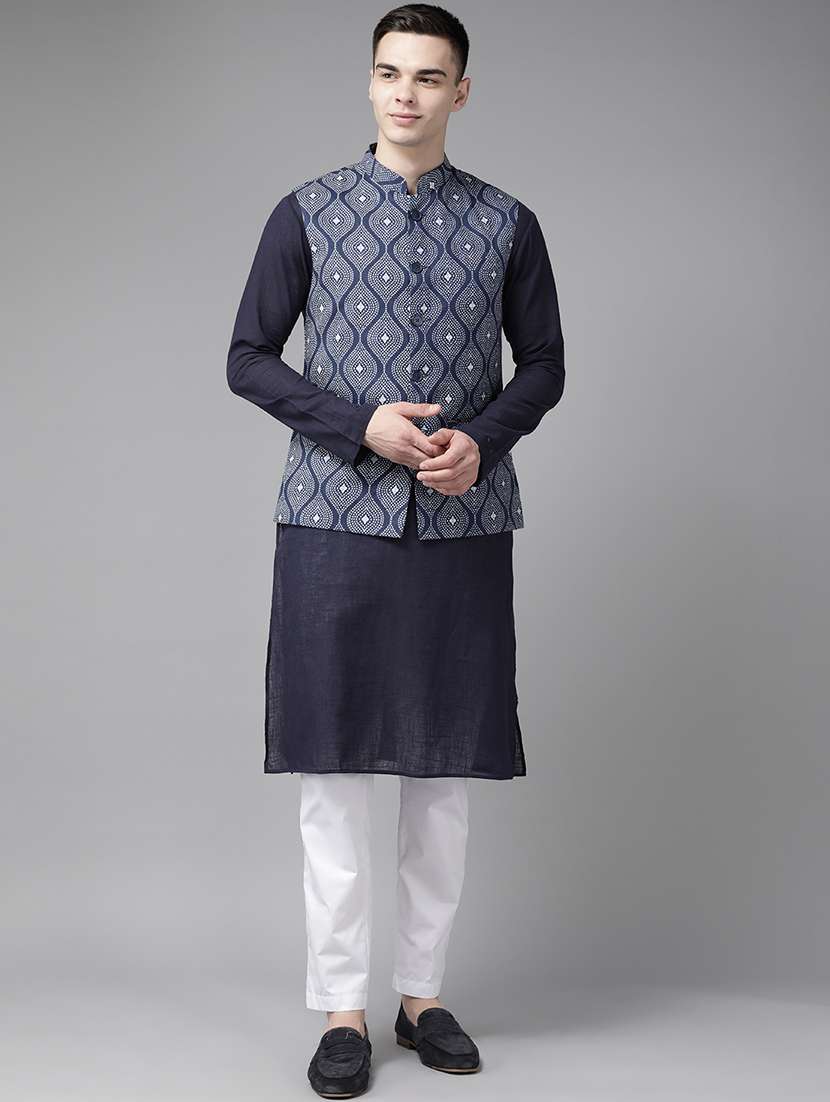 men printed mandarin neck kurta pyjama with jacket set
