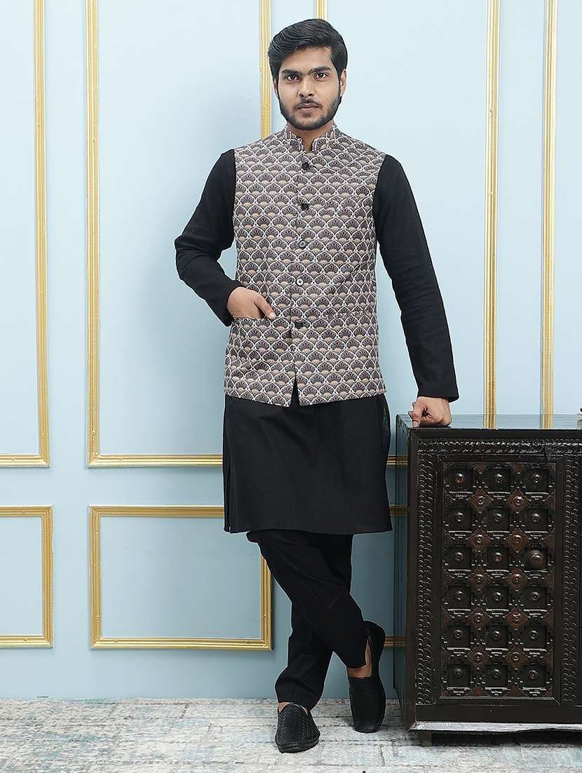 men printed mandarin neck kurta pyjama with jacket set
