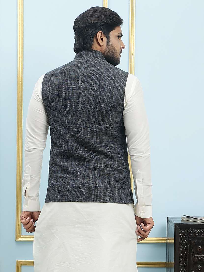 men self design mandarin neck kurta pyjama with jacket set - 22391785 -  Standard Image - 3