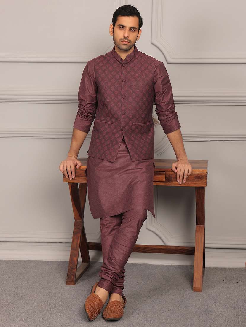 men mandarin neck kurta pyjama with jacket ethnic wear set