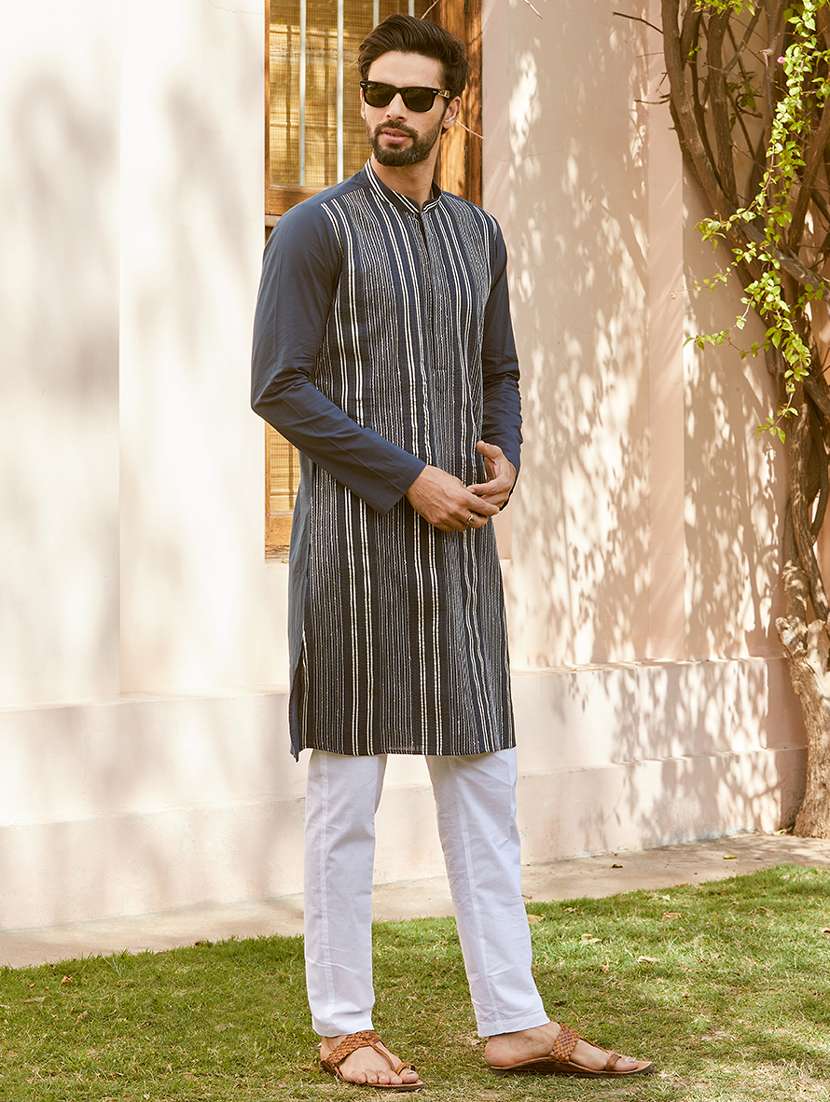 men solid with work mandarin neck long kurta - 22392124 -  Standard Image - 3