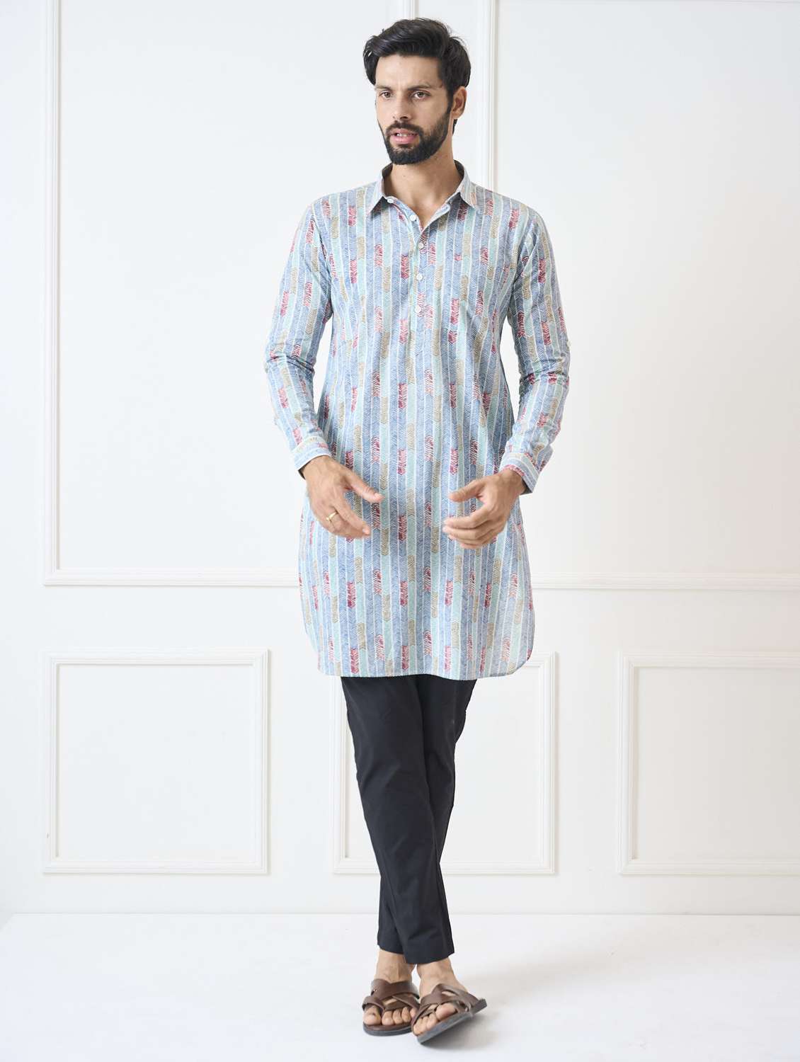 men printed long sleeve pathani kurta