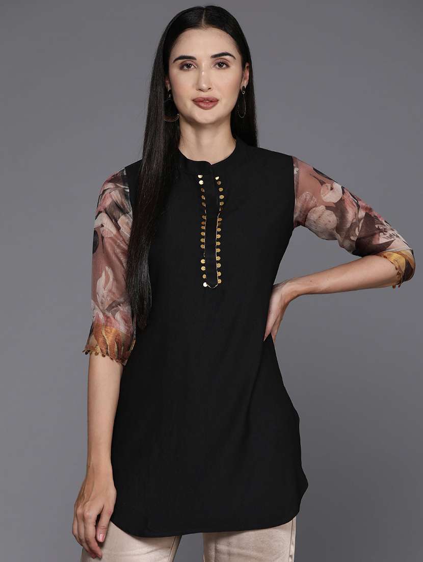 women printed three quarter sleeve straight kurti