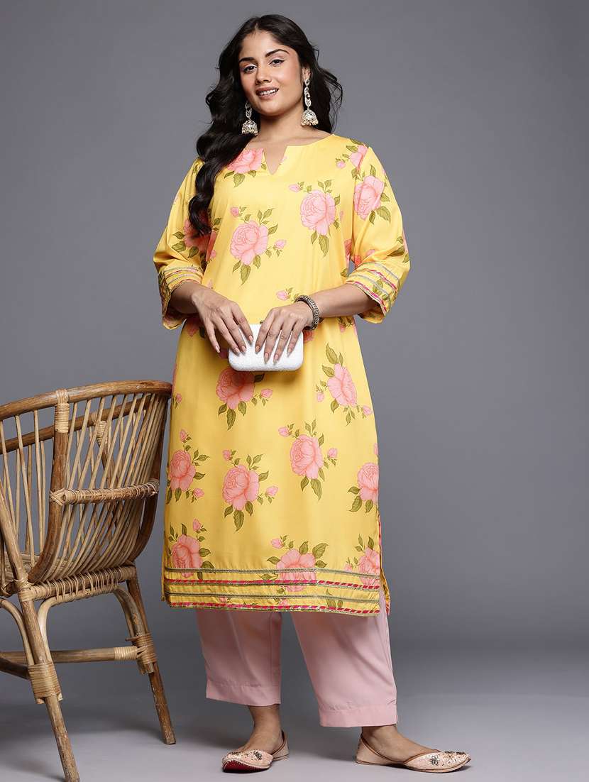 women floral printed three quarter sleeve straight kurta