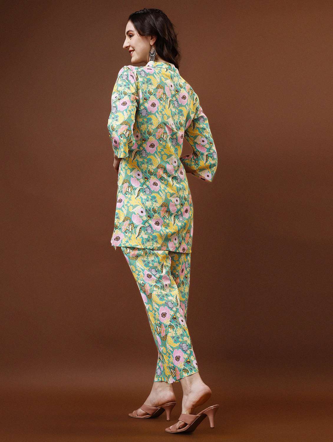 women printed three quarter sleeve ethnic co-ord set - 22392987 -  Standard Image - 3