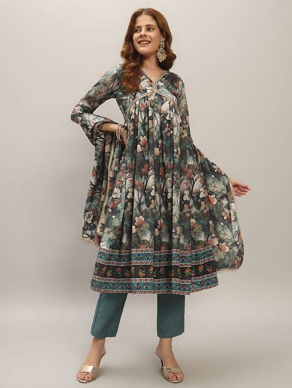 women floral three quarter sleeve kurta pant with dupatta set