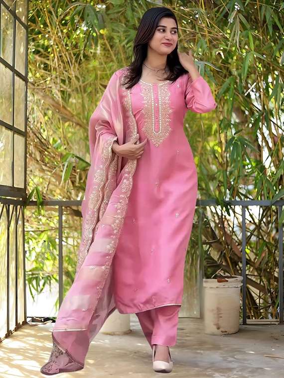 women solid with work three quarter sleeve kurta pant with dupatta set