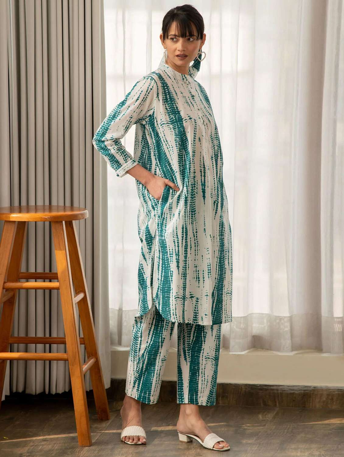 women printed three quarter sleeve kurta pant set