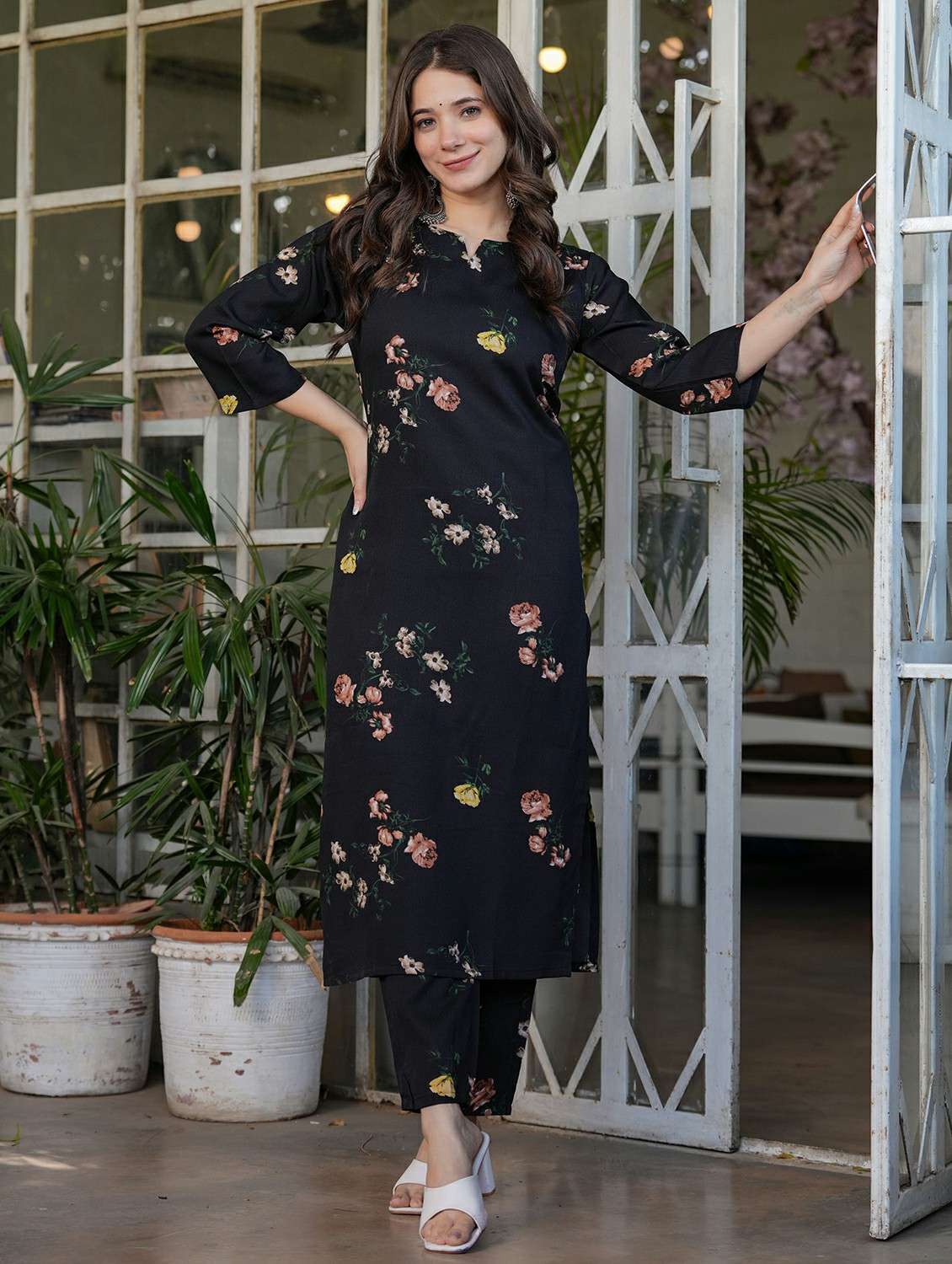 women floral three quarter sleeve kurta pant with dupatta set - 22393423 -  Standard Image - 3