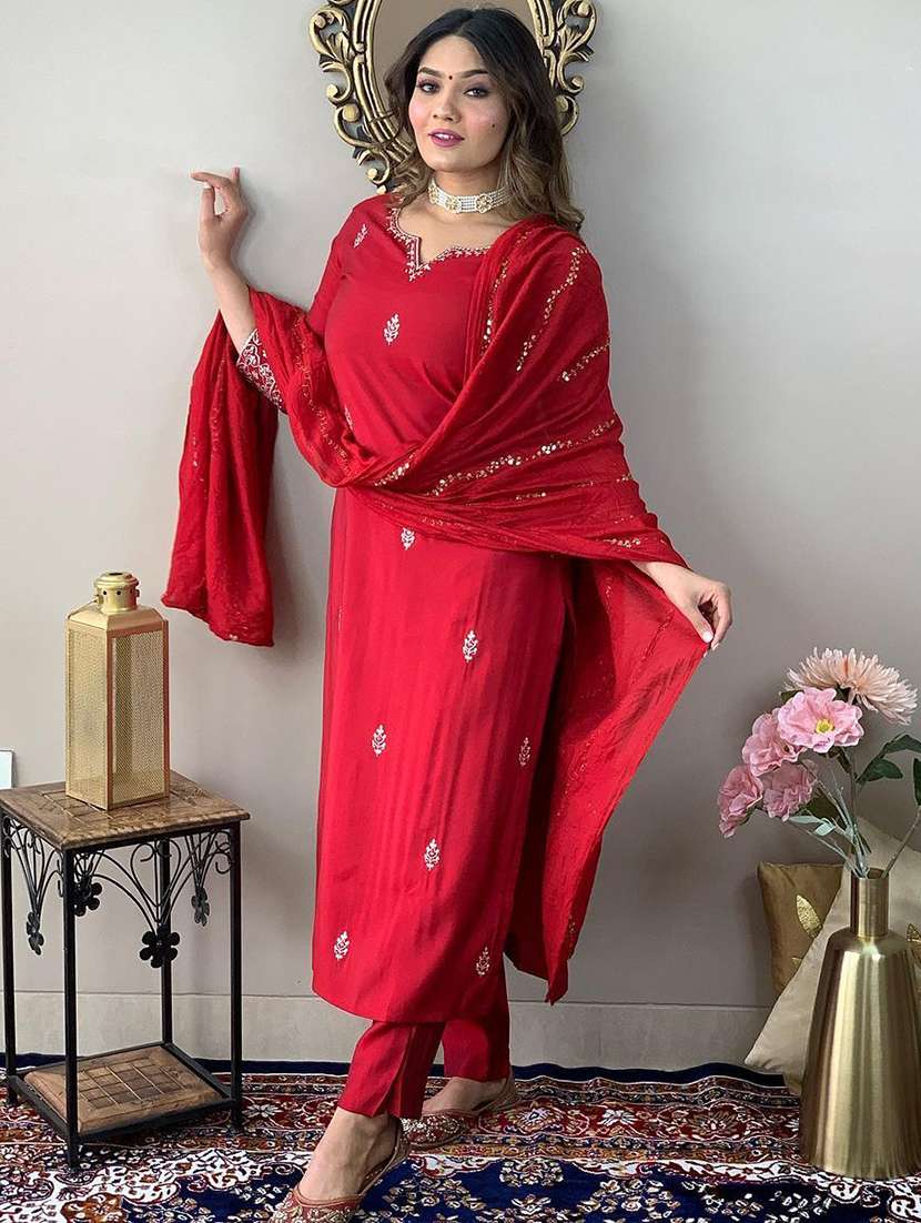 women solid with work three quarter sleeve kurta pant with dupatta set - 22393433 -  Standard Image - 3