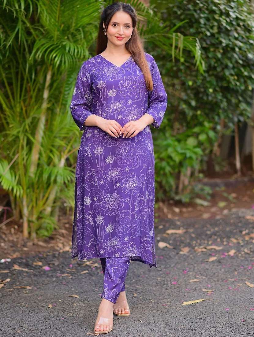 women printed three quarter sleeve kurta pant set