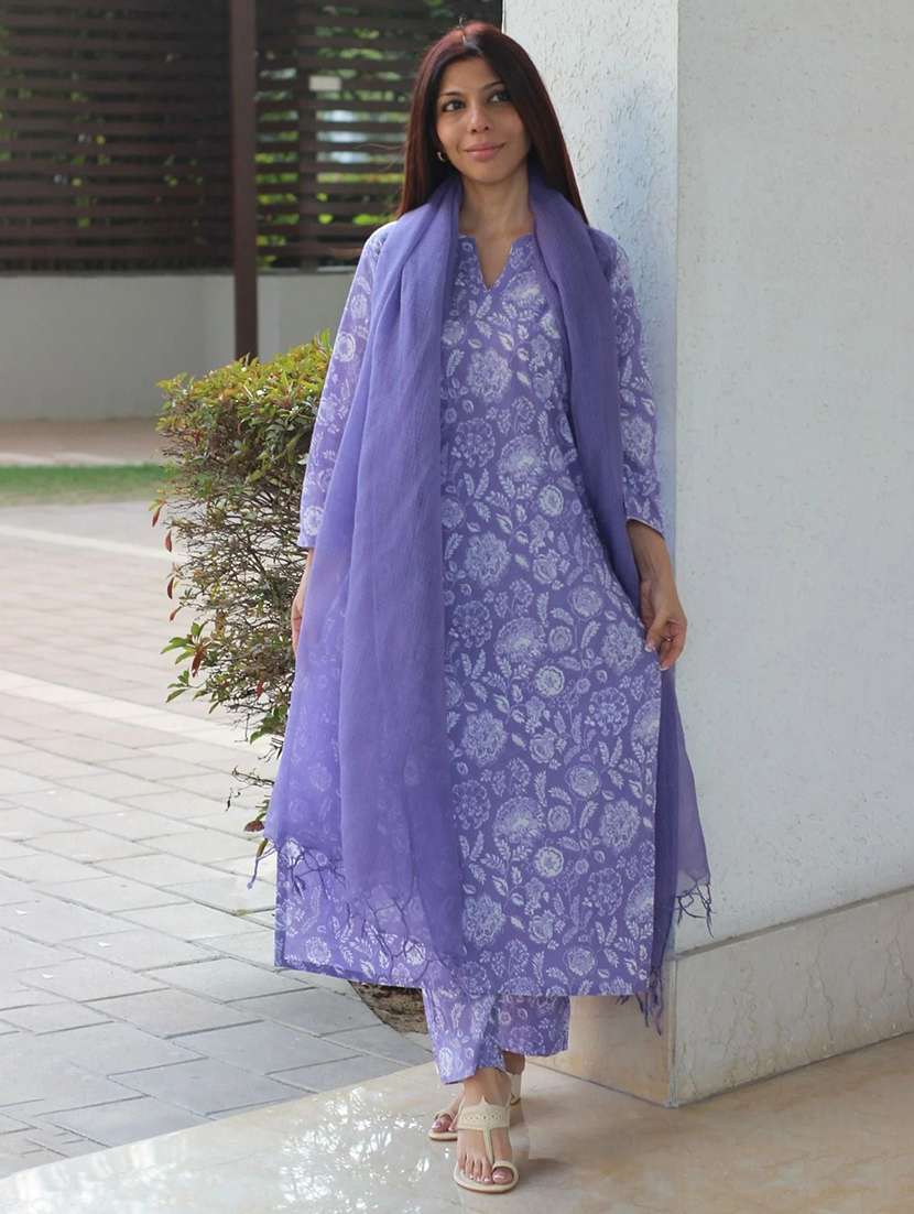 women floral three quarter sleeve kurta pant with dupatta set