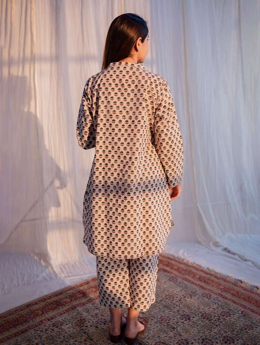 women printed three quarter sleeve ethnic co-ord set - 22393470 -  Standard Image - 3