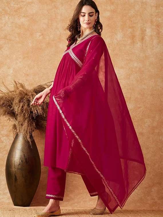 women solid with work three quarter sleeve kurta pant with dupatta set