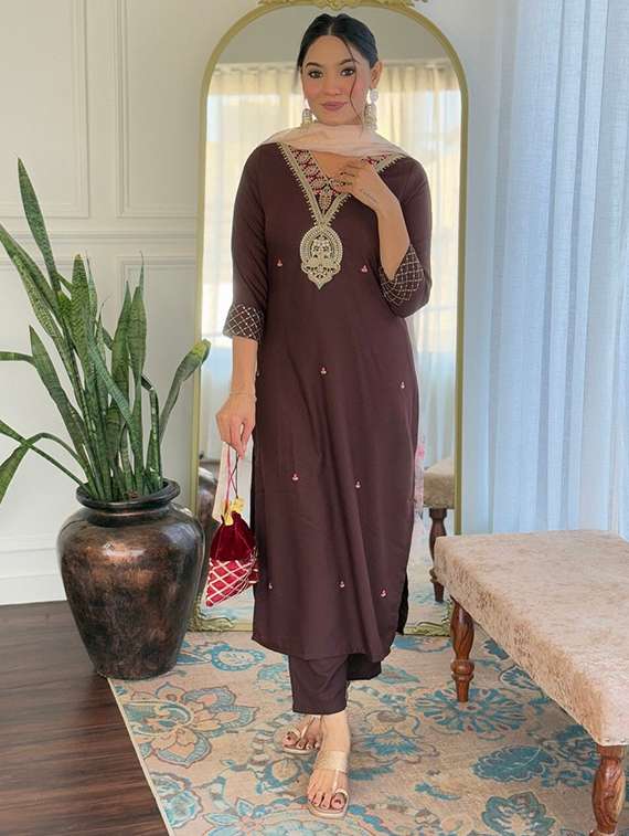 women solid with work three quarter sleeve kurta pant with dupatta set - 22393519 -  Standard Image - 3