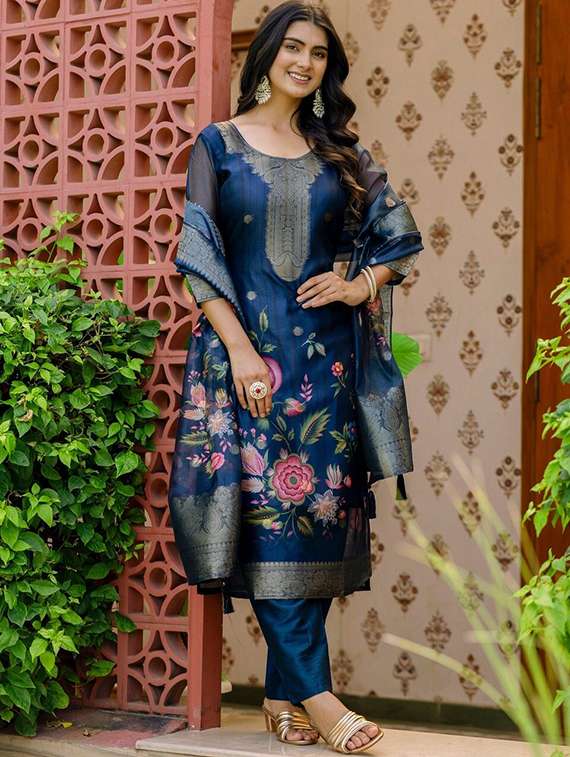 women floral three quarter sleeve kurta pant with dupatta set - 22393523 -  Standard Image - 3