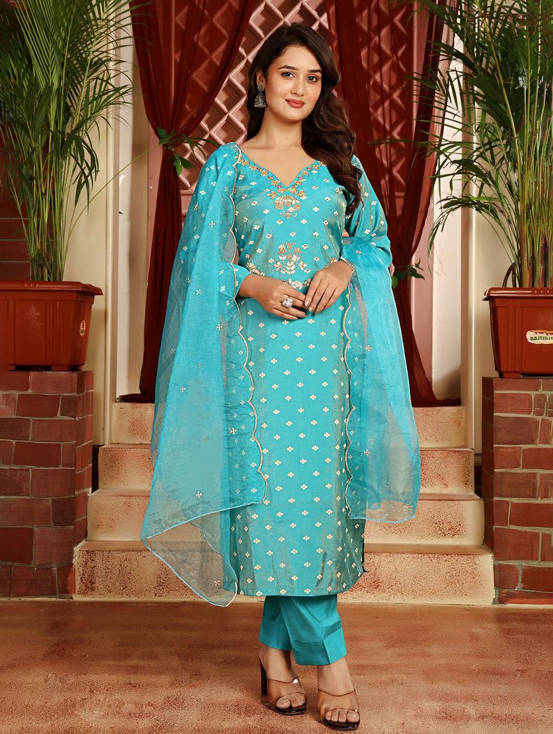 women printed three quarter sleeve kurta pant with dupatta set